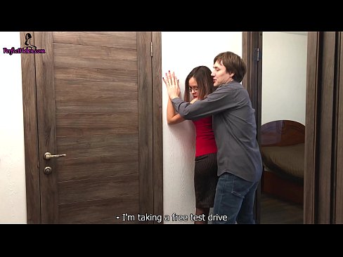 ❤️ Szexi ingatlanügynöknő érzékien kiveri a punciját és baszik, miközben eladja a lakását - Krempai ️ Porno at hu.gaypornforyou.ru ❌